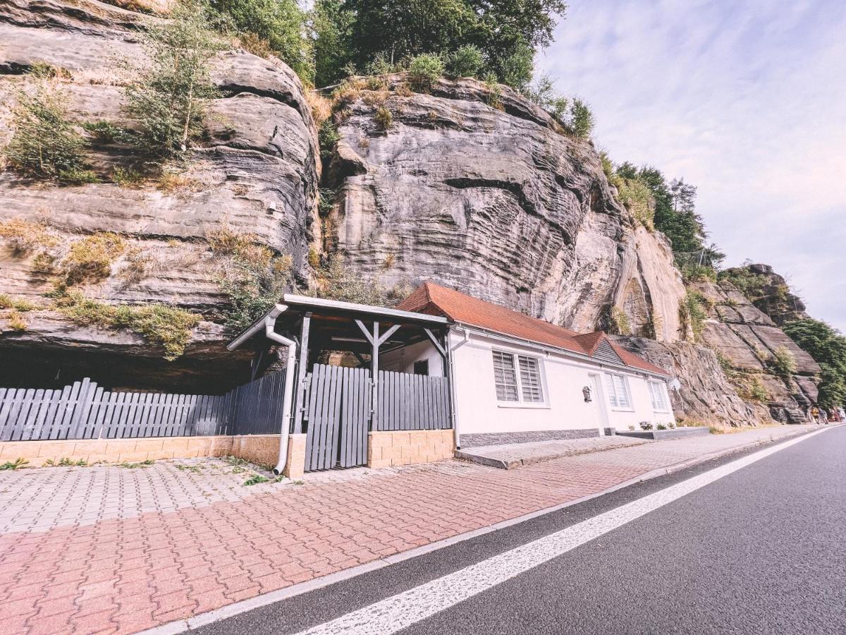 Unicorn Hrensko Apartment Exterior photo